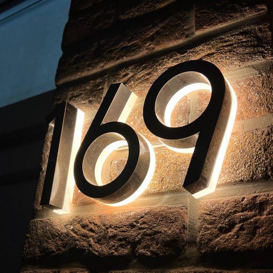 Modern house Numbers